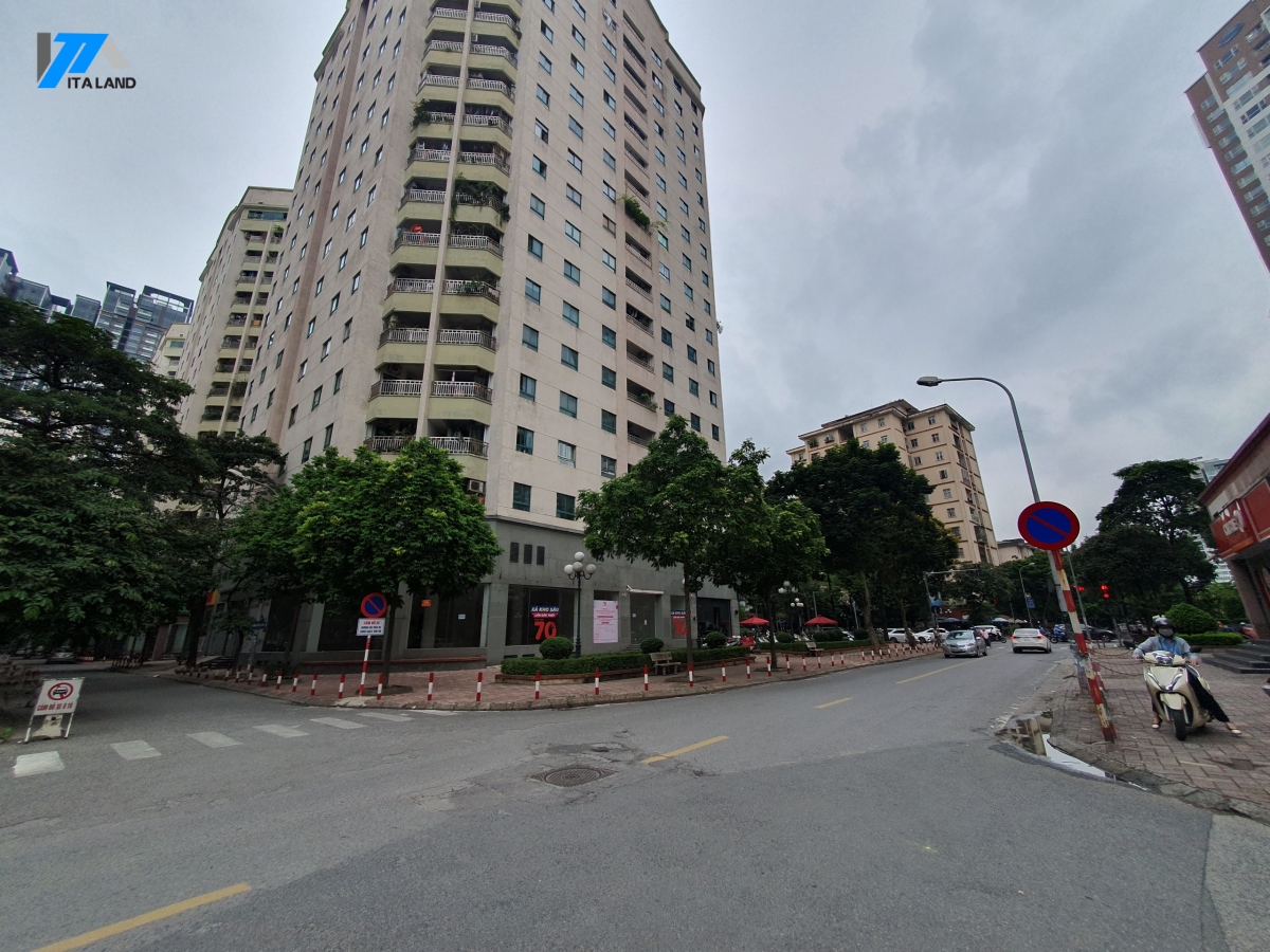 Cho thuê văn phòng mặt phố tại 17T4 Hoàng Đạo Thúy