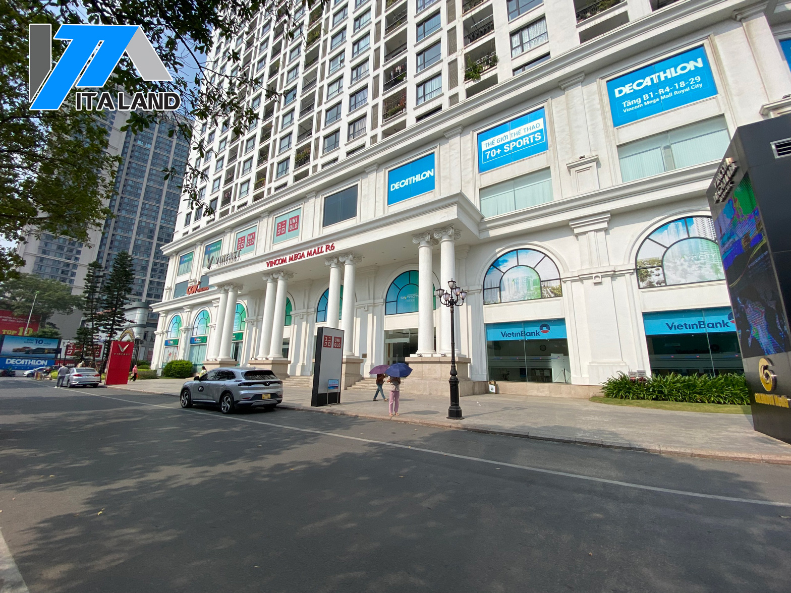 Cho thuê diện tích văn phòng 1800m2 ngay tại Royal city, Nguyễn Trãi, Thanh xuân