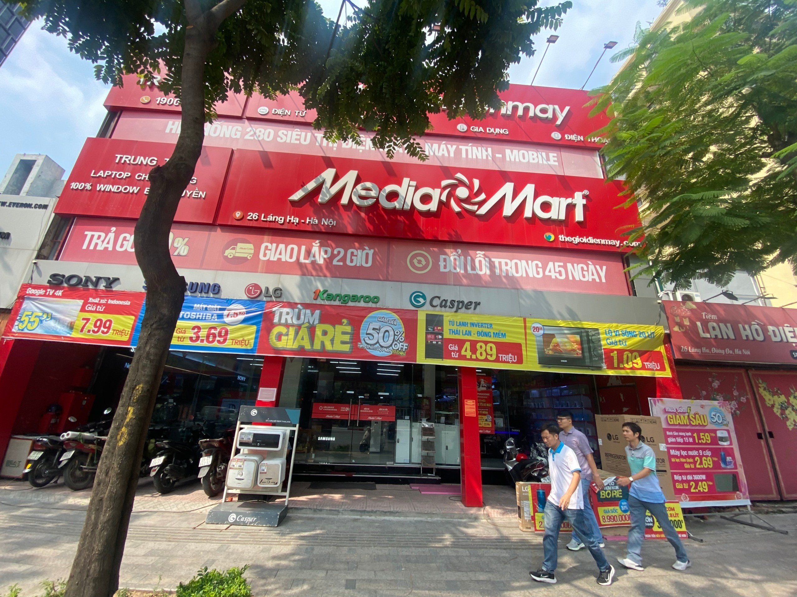 Cho thuê mặt bằng mặt phố tại số 26 Láng Hạ