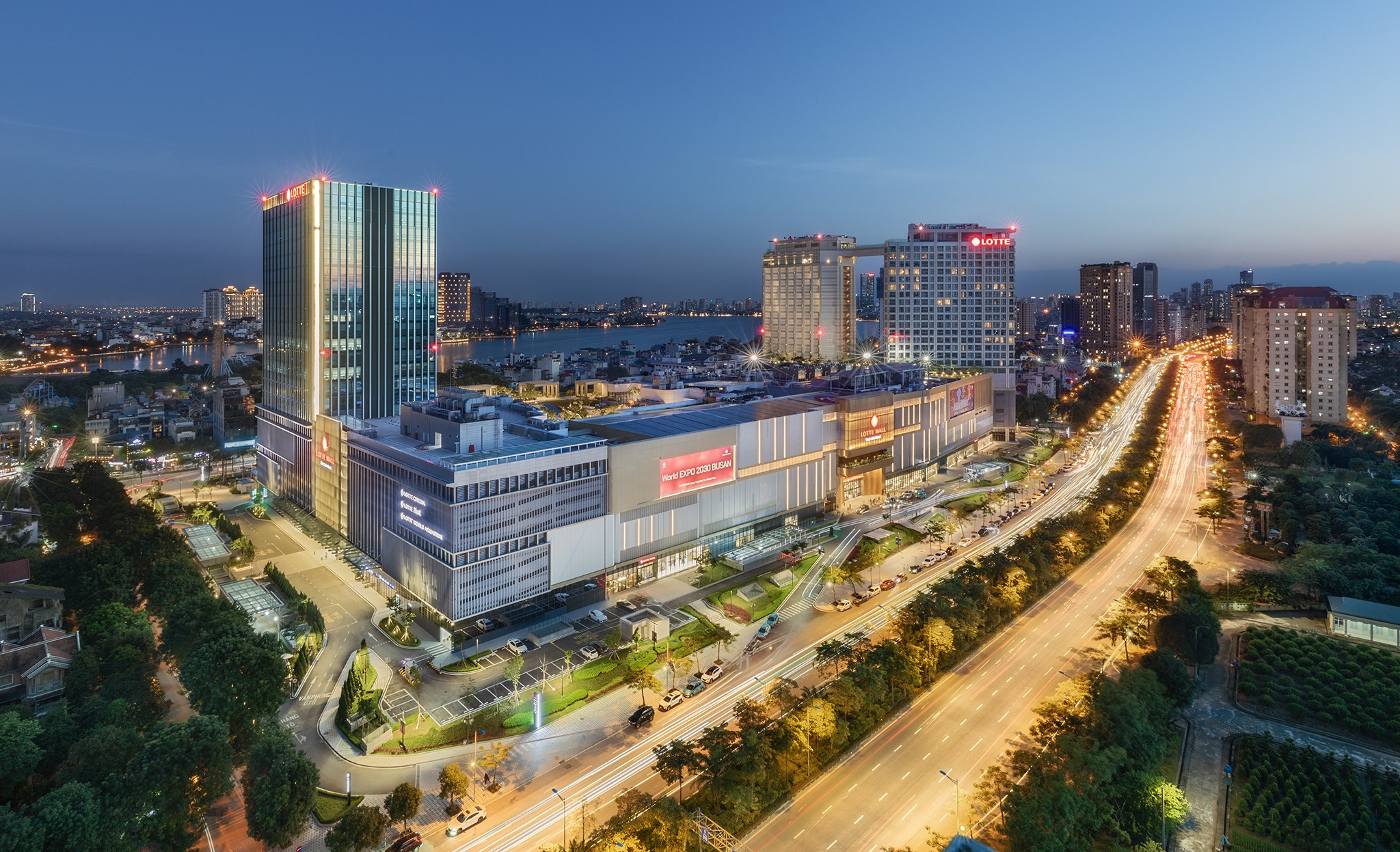 So sánh chi phí thuê văn phòng giữa khu vực trung tâm và phía Tây Hà Nội