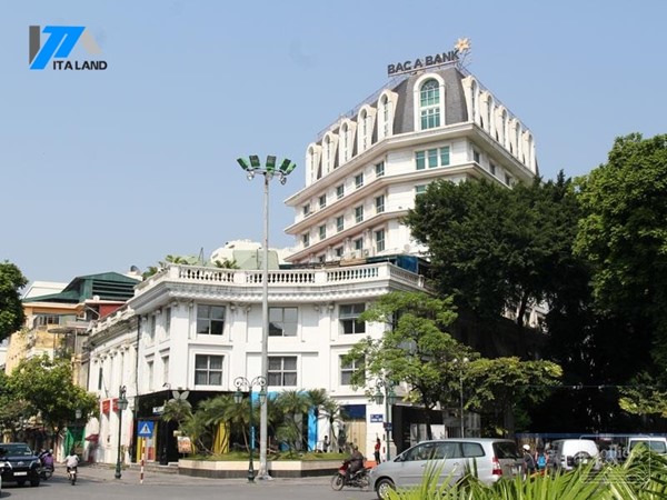 Opera Business Center