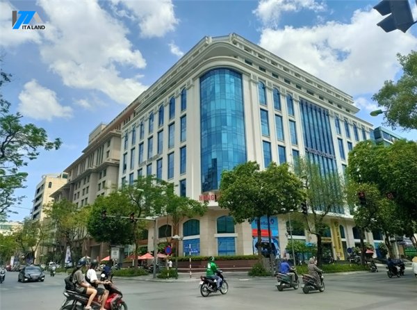 Hồng Hà Center