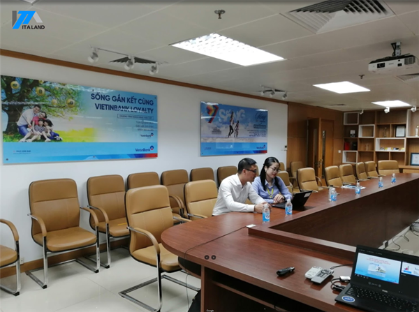 Hồng Hà Center