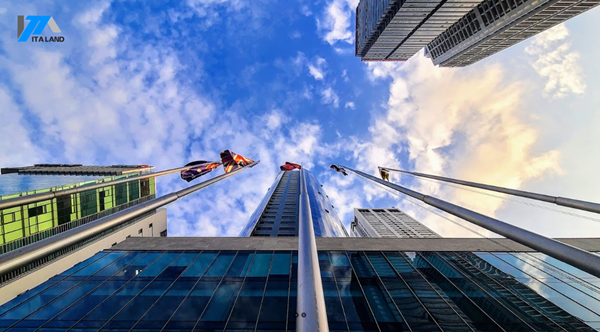 The West (Bamboo Airways Towers)