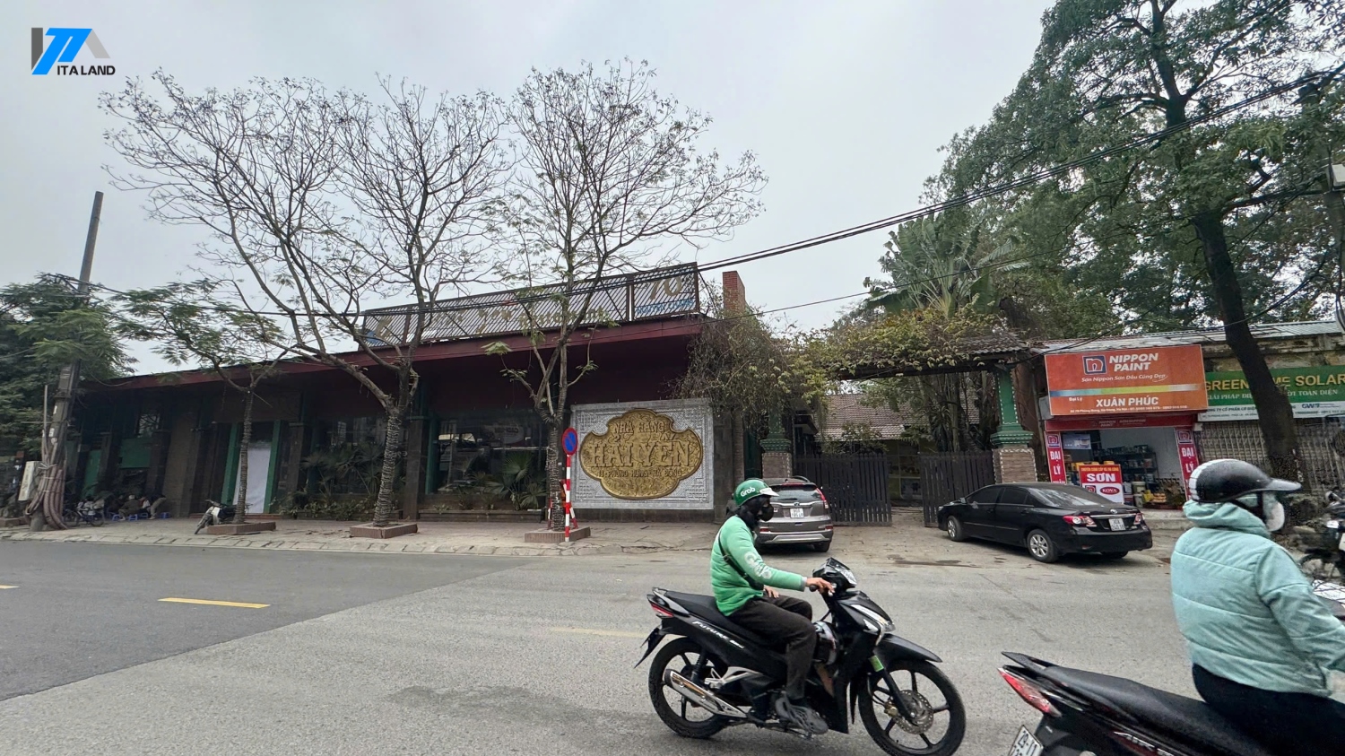 Số 18 Phùng Hưng