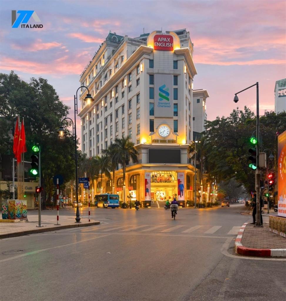 Khám phá văn phòng mới tại khu vực sầm uất của Hai Bà Trưng