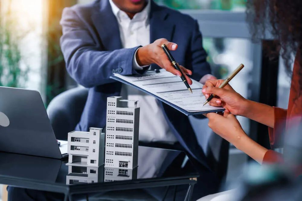 Hợp đồng thuê văn phòng tiếng Anh mẫu chuẩn pháp lý cho doanh nghiệp
