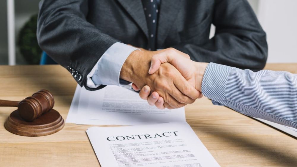 Những điều khoản pháp lý quan trọng trong hợp đồng thuê văn phòng