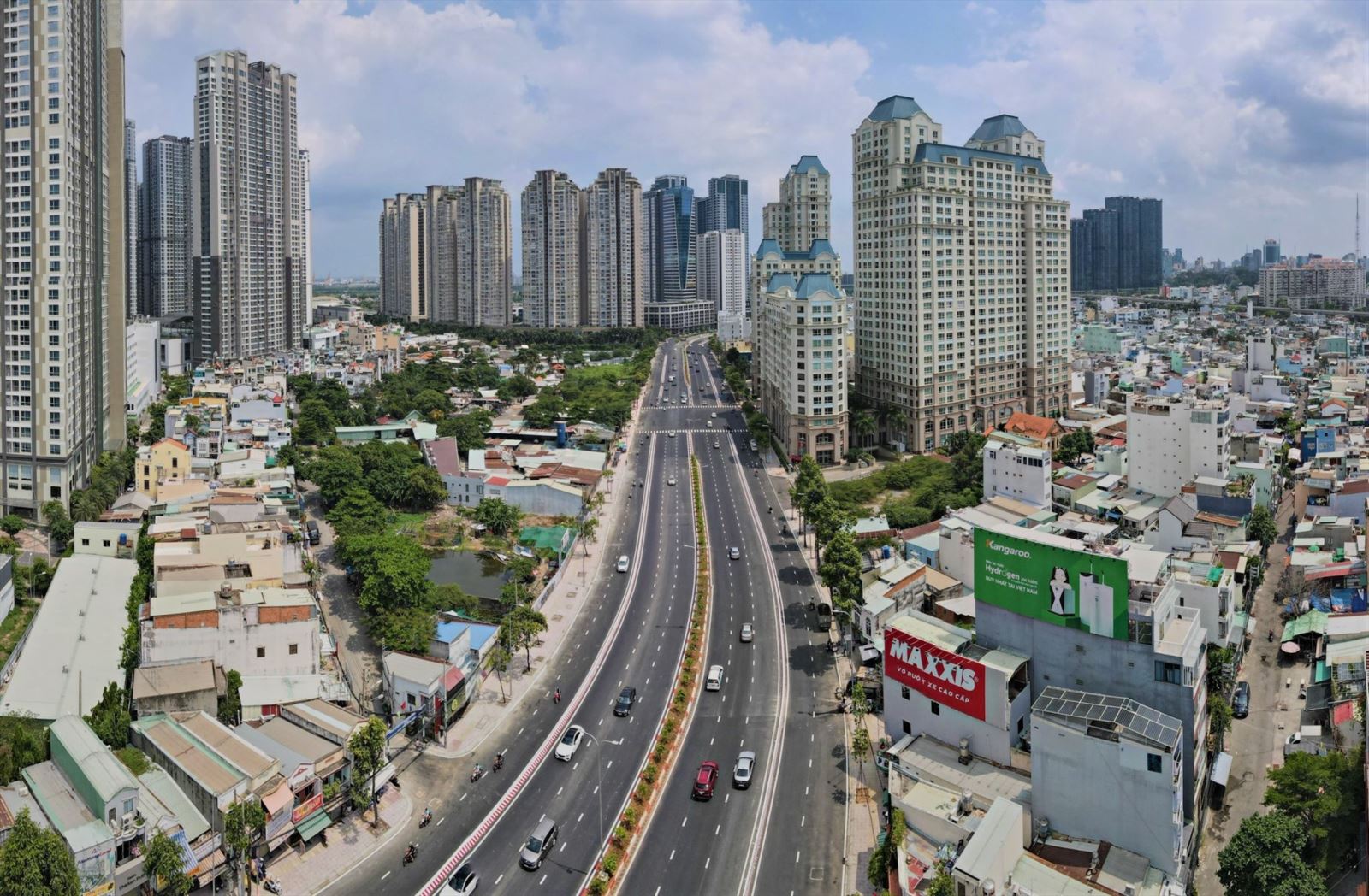 Thị trường văn phòng cho thuê: Nhu cầu và giá thuê tăng tại Hà Nội