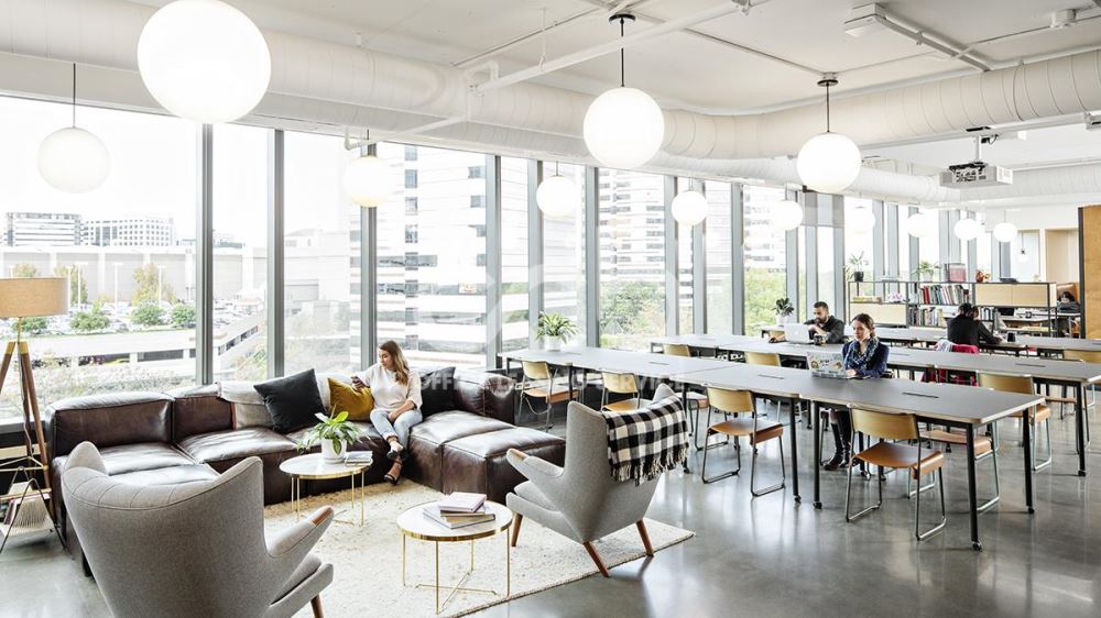 Hot Desking là? Cách tối ưu không gian và chi phí cho doanh nghiệp