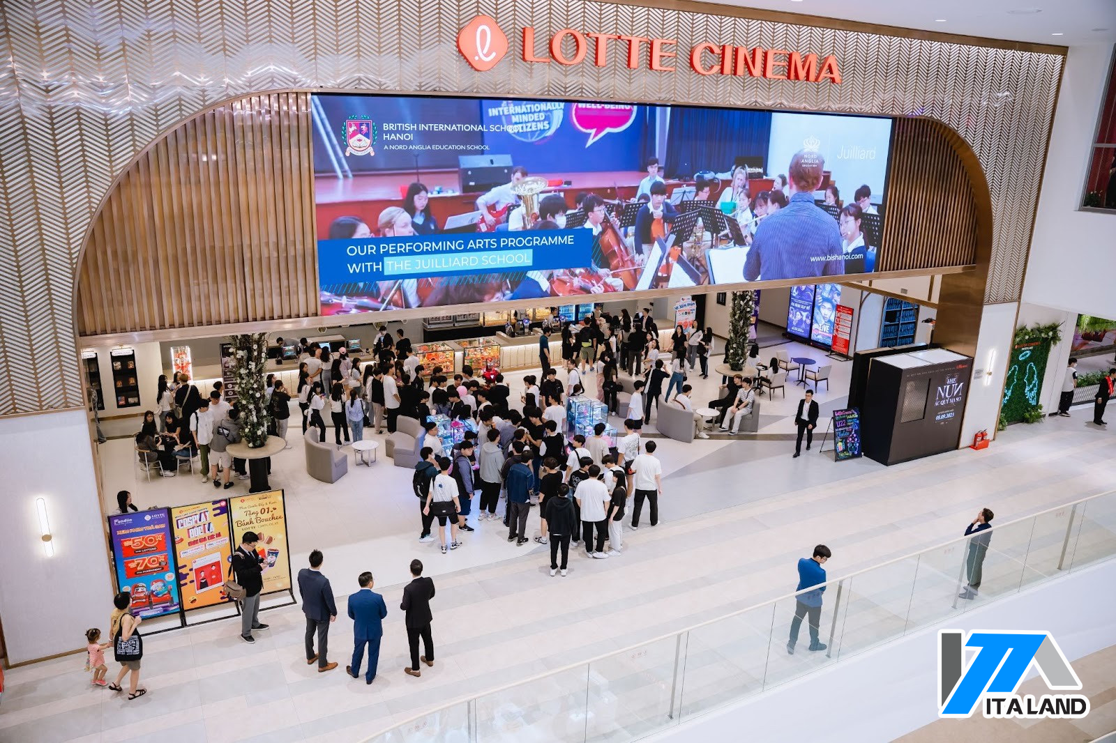 Lotte Mall Tây Hồ trung tâm thương mại lớn nhất Võ Chí Công