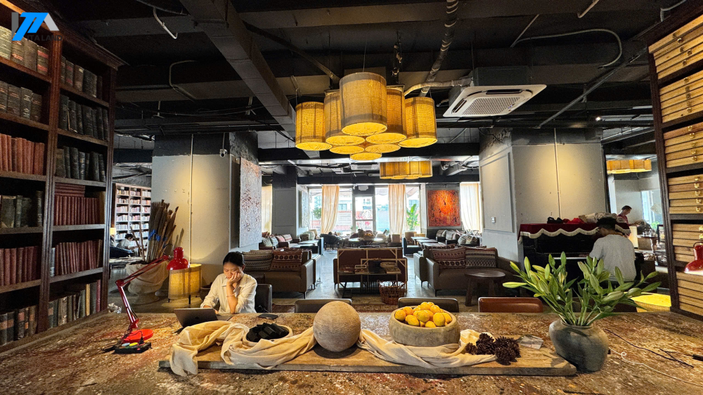 Không gian ấm áp tại Tiny Cafe