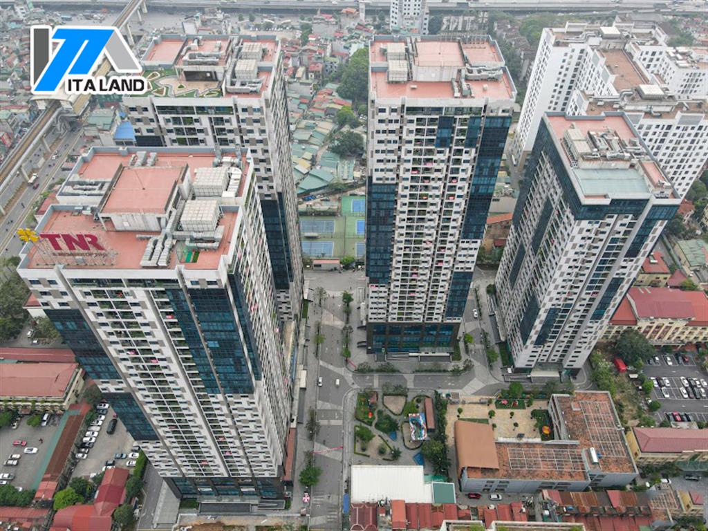 Cho thuê mặt bằng tầng 1 diện tích 1098m² tại Gold Season