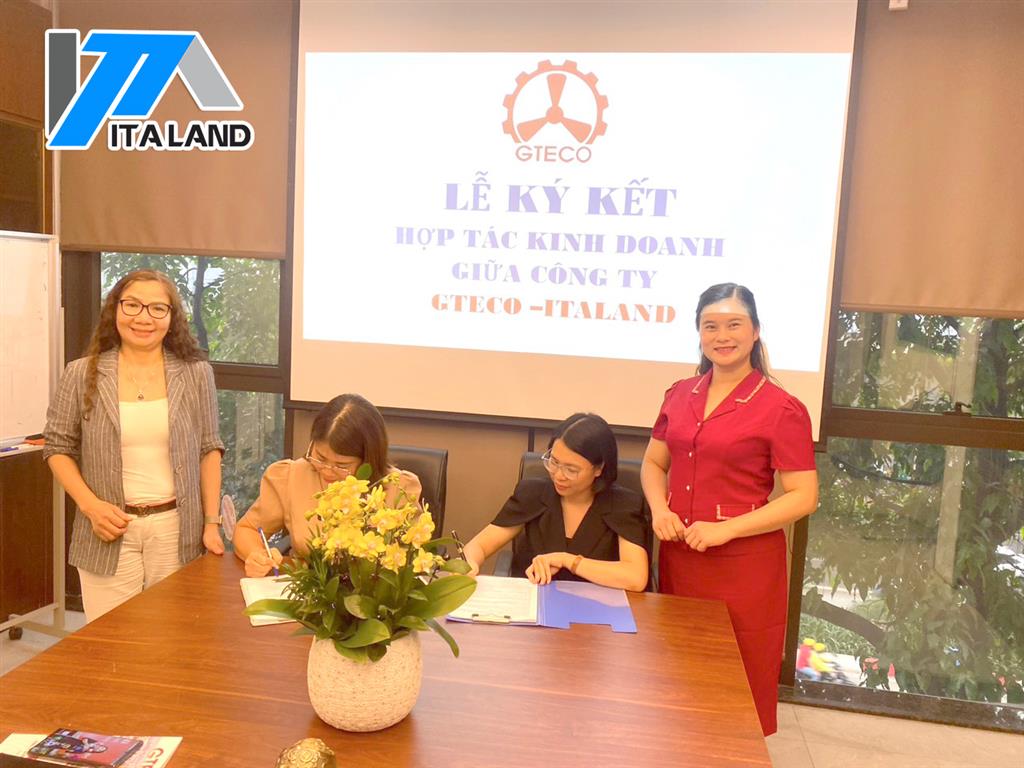 Lễ ký kết hợp tác giữa ITALAND cùng công ty Tomexco và Gteco đồng hành trong lĩnh vực quạt sải cánh lớn và quạt công nghiệp