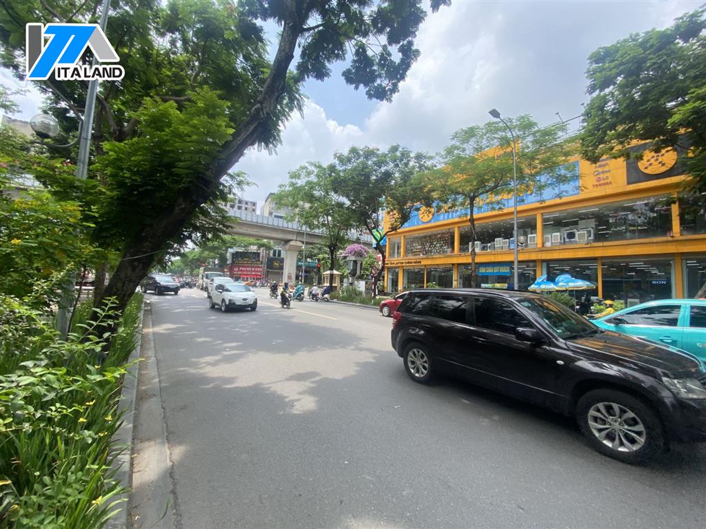 Cho thuê mặt bằng kinh doanh 159 Thái Hà - Diện tích 950m² x 3.5 tầng, mặt tiền 34m