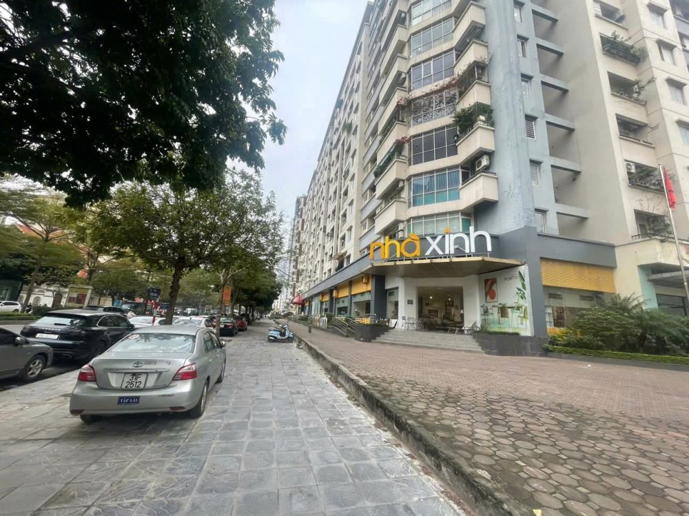 Cho thuê mặt bằng 400m² tại Chung cư F4 Trung Kính