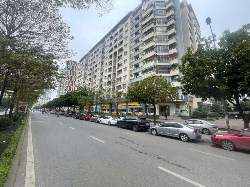 Cho thuê mặt bằng 400m² tại Chung cư F4 Trung Kính
