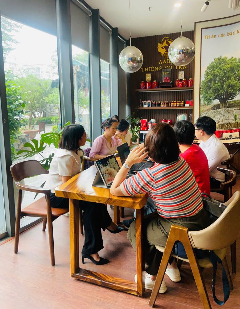 Bứt phá công việc với AI chỉ với một câu lệnh tại CLB môi giới BĐS Tinh hoa